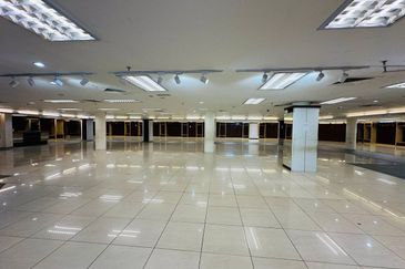 Facing Main Road! 5 Storey Commercial Building Bandar Bukit Baru Melaka 