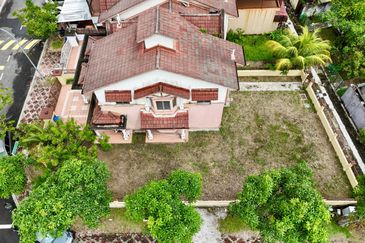 Jalan Spektrum U16 @ Taman Bukit Subang