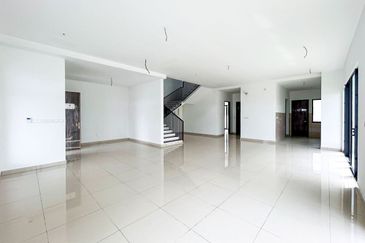 Elmina Green The Eighth @ City of Elmina