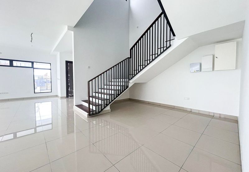 Elmina Green The Eighth @ City of Elmina