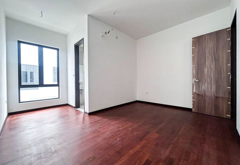 Elmina Green The Eighth @ City of Elmina