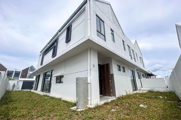 Elmina Green The Eighth @ City of Elmina