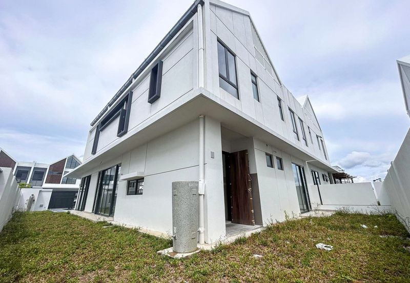 Elmina Green The Eighth @ City of Elmina