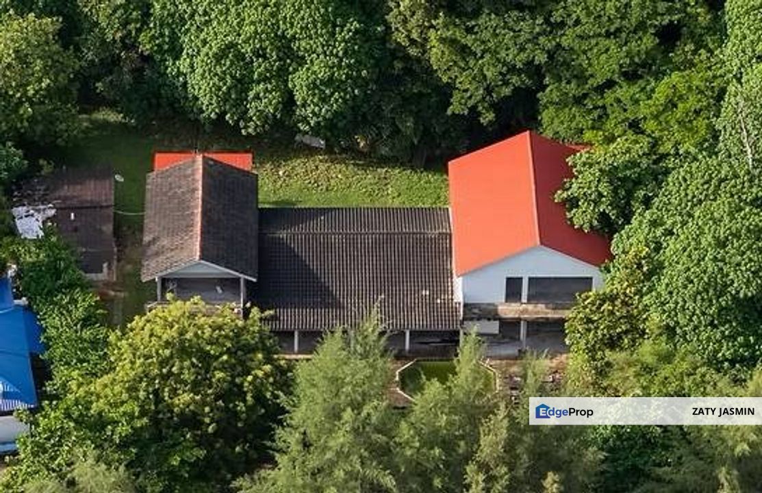 Batu Ferringhi, Penang, Freehold Beachfront Land For Sale, Penang, Batu Ferringhi