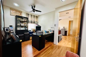 Seksyen 4, Shah Alam