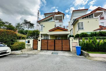 Seksyen 4, Shah Alam