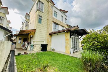 Seksyen 4, Shah Alam