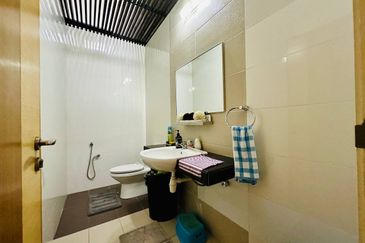 Seksyen 4, Shah Alam