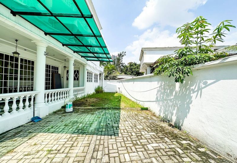 Freehold Exclusive Double Storey Bungalow Bukit Tunku, Kenny Hills, Kuala Lumpur 