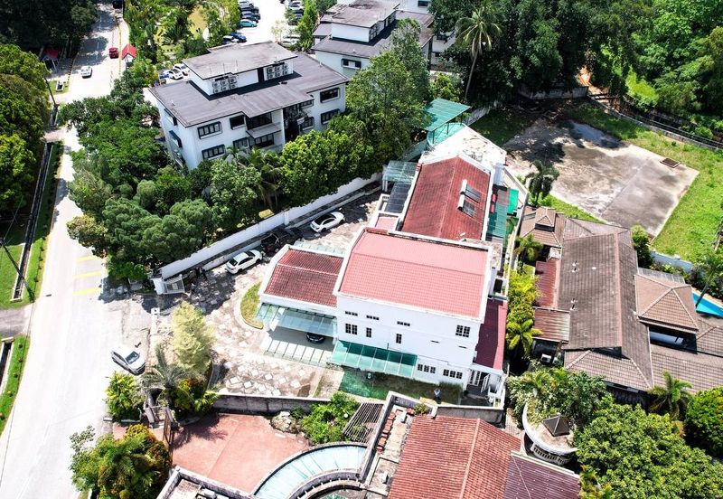 Freehold Exclusive Double Storey Bungalow Bukit Tunku, Kenny Hills, Kuala Lumpur 