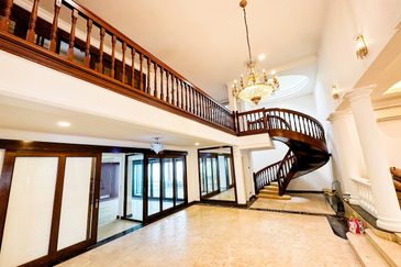 Freehold Exclusive Double Storey Bungalow Bukit Tunku, Kenny Hills, Kuala Lumpur 