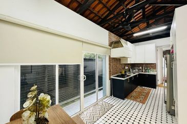 D Villa Botany, Kota Damansara