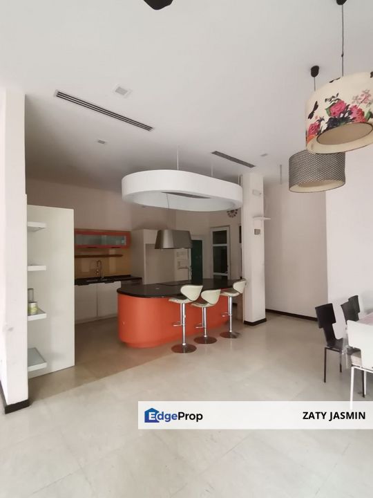 Freehold 3 Storey Semi D Pearl Villa Section 16 Petaling Jaya , Selangor, Petaling Jaya