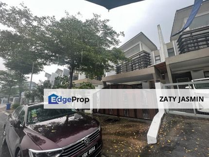 FACING OPEN Double Storey Superlink Laman Glenmarie Shah Alam , Selangor, Glenmarie