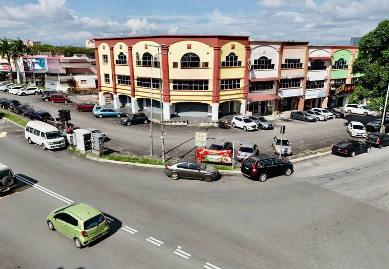 Pusat Perdagangan Seri Kembangan