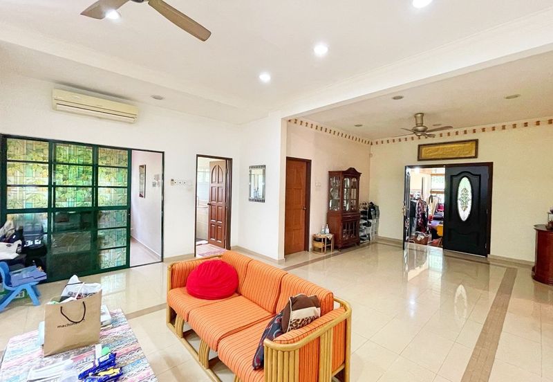 FACING NORTH EAST Freehold Beautiful Double Storey Bungalow, Jalan Mihrab, Bukit Jelutong.  