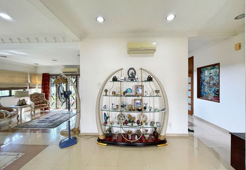 FACING NORTH EAST Freehold Beautiful Double Storey Bungalow, Jalan Mihrab, Bukit Jelutong.  