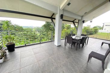 KGSAAS Golf Club, Seksyen 13