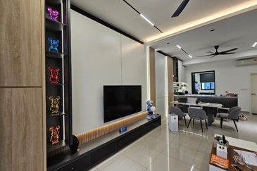 Lucent Residence @ twentyfive.7