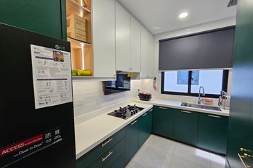 Lucent Residence @ twentyfive.7