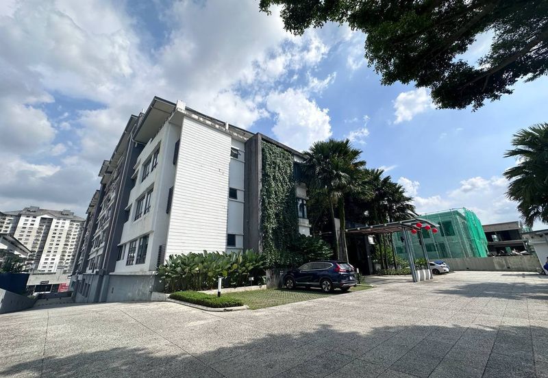 Kampung Sungai Kayu Ara