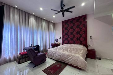 Kampung Sungai Kayu Ara