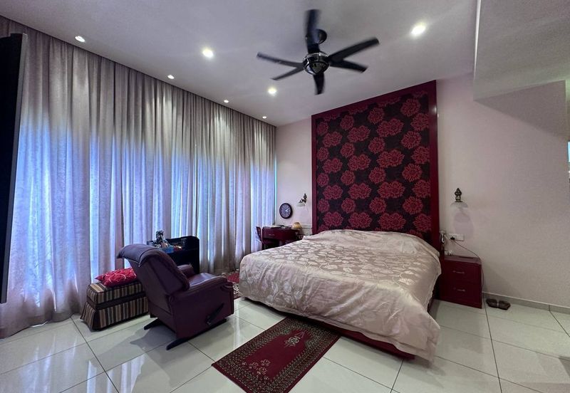 Kampung Sungai Kayu Ara