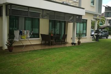 KGSAAS Golf Club, Seksyen 13