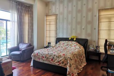 KGSAAS Golf Club, Seksyen 13