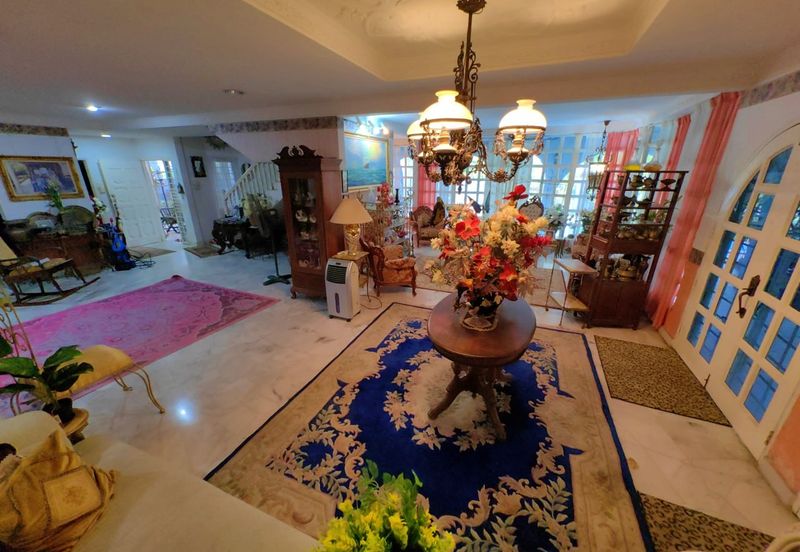 Freehold CORNER LOT 2.5 Storey Bungalow Taman Melawati Kuala Lumpur 