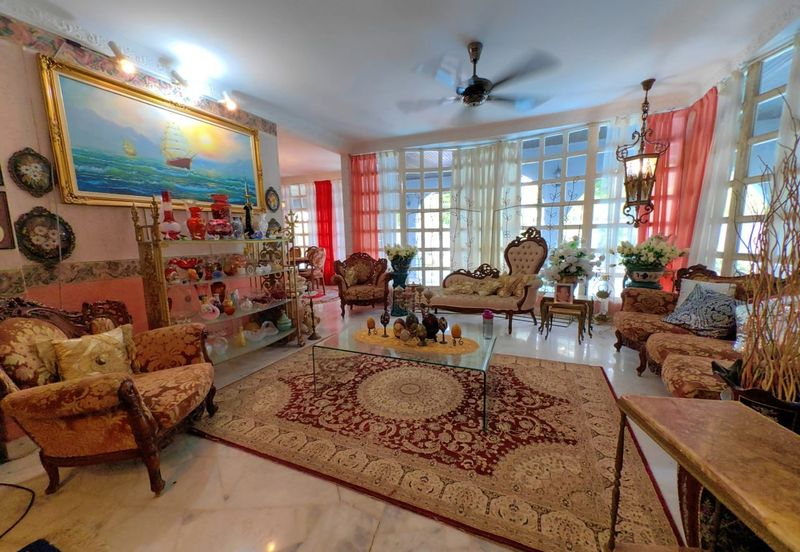 Freehold CORNER LOT 2.5 Storey Bungalow Taman Melawati Kuala Lumpur 