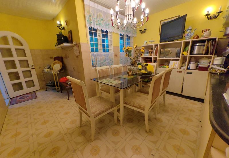 Freehold CORNER LOT 2.5 Storey Bungalow Taman Melawati Kuala Lumpur 