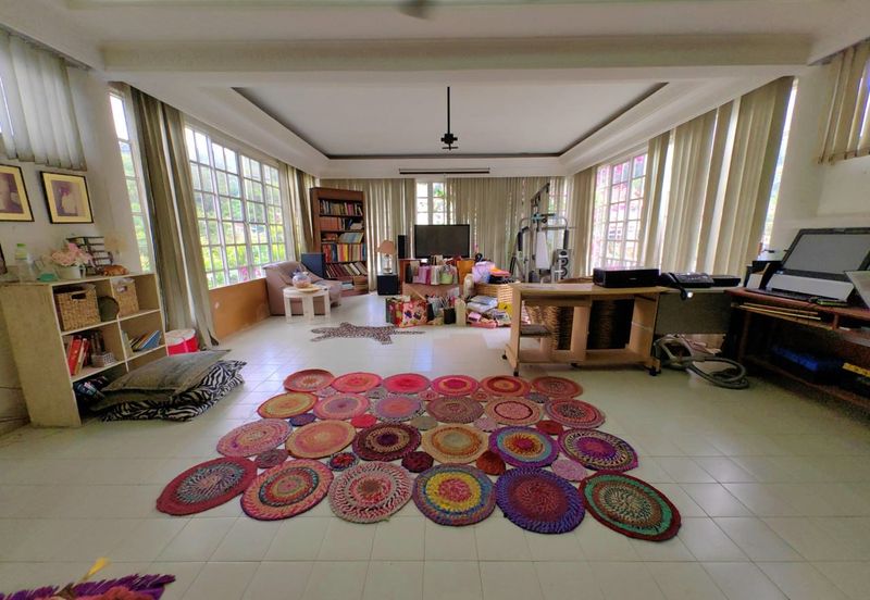 Freehold CORNER LOT 2.5 Storey Bungalow Taman Melawati Kuala Lumpur 