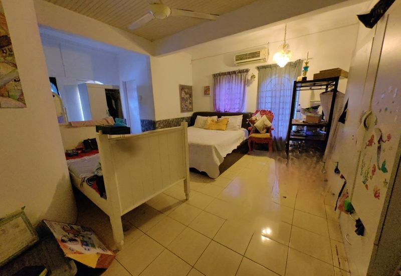 Freehold CORNER LOT 2.5 Storey Bungalow Taman Melawati Kuala Lumpur 