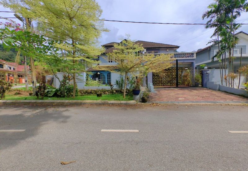 Freehold CORNER LOT 2.5 Storey Bungalow Taman Melawati Kuala Lumpur 