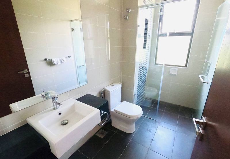 Laman Permai Subang Jaya Like New Double Storey Bungalow 