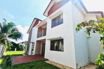 Laman Permai Subang Jaya Like New Double Storey Bungalow 