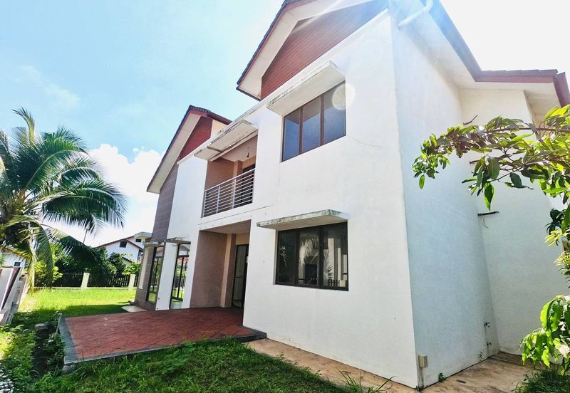 Laman Permai Subang Jaya Like New Double Storey Bungalow 