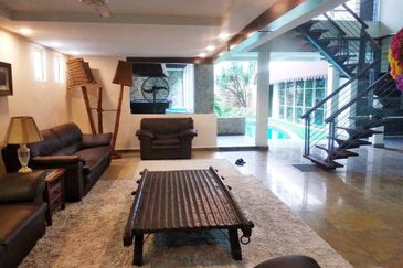 Luxury Bungalow (20,000 sqft with Swimming Pool) Desa Pandan KL FOR SALE