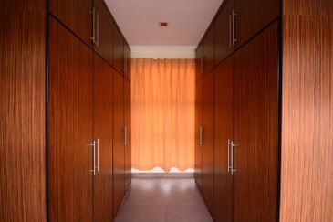 Luxury Bungalow (20,000 sqft with Swimming Pool) Desa Pandan KL FOR SALE