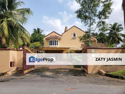 USJ 17 Subang Jaya CORNER LOT Greenery Huge Land Double Storey Bungalow, Selangor, USJ