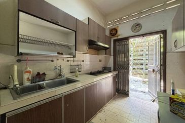 KGSAAS Golf Club, Seksyen 13