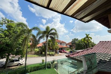 KGSAAS Golf Club, Seksyen 13