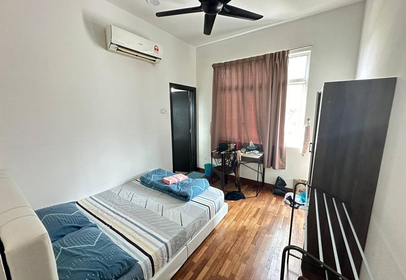 Perdana Lakeview East