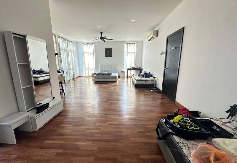 Perdana Lakeview East