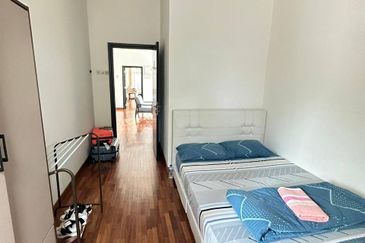 Perdana Lakeview East