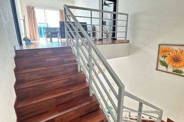 Perdana Lakeview East