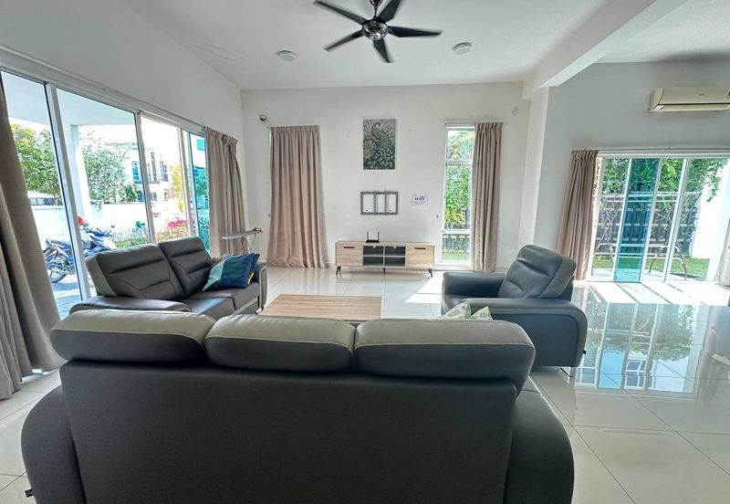 Perdana Lakeview East