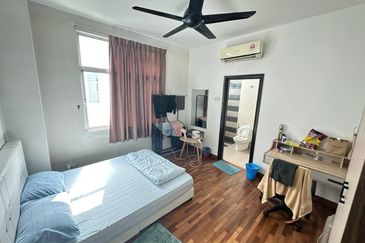 Perdana Lakeview East