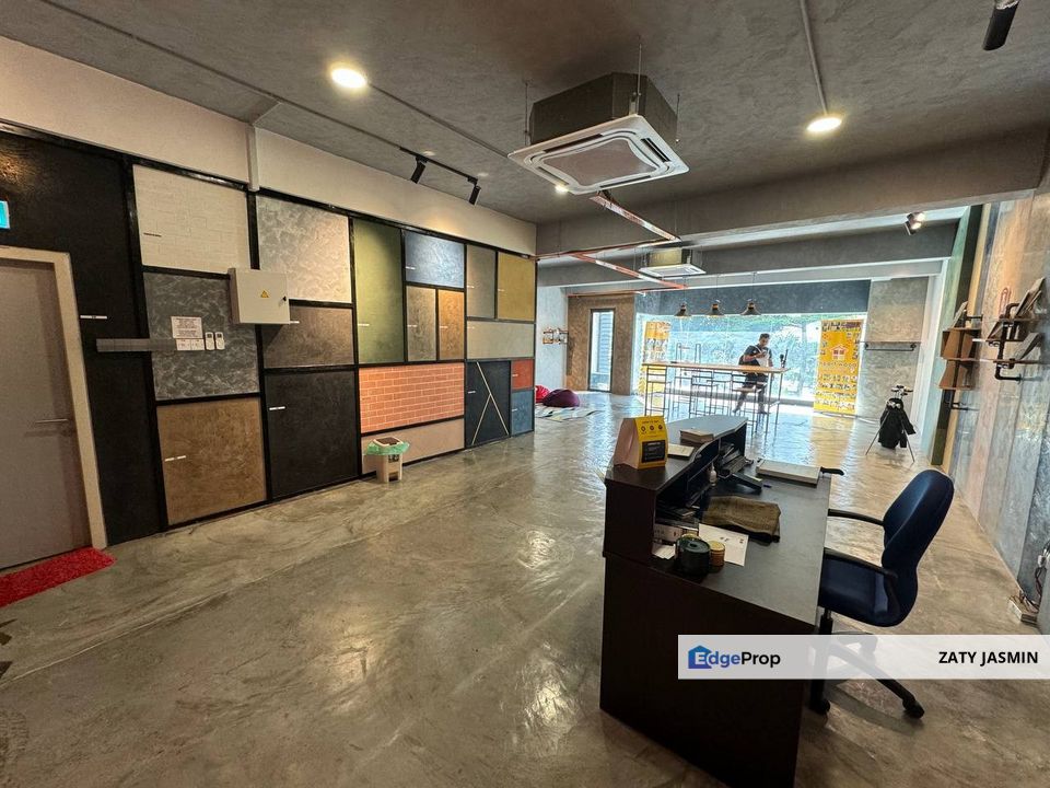 KL Traders Square ENDLOT 3 Storey Shoplot  Jln Gombak, KL , Kuala Lumpur, Gombak